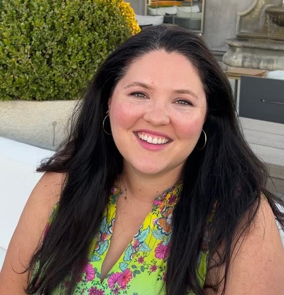 Elizabeth Arnold, Licensed Marriage and Family Therapist at Room To Bloom MFT