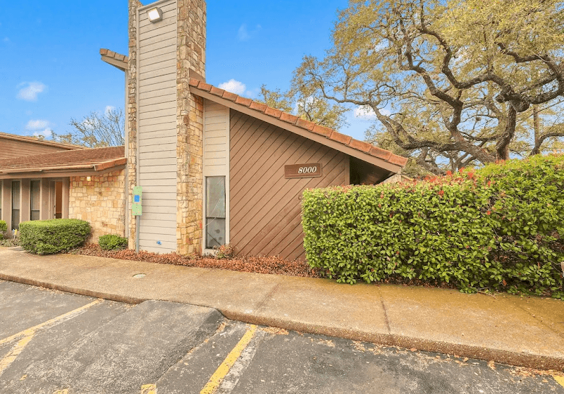 Into the Roots Therapy