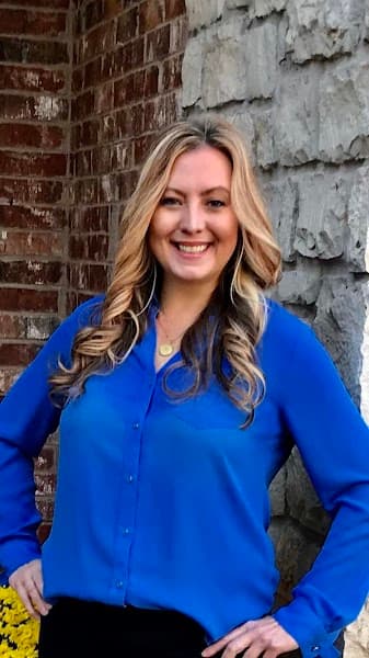 Stephanie Lane (Lane-Hicks Counseling & Art Therapy)