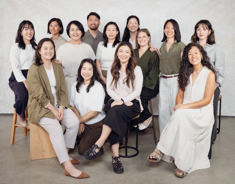 Oak and Stone Therapy