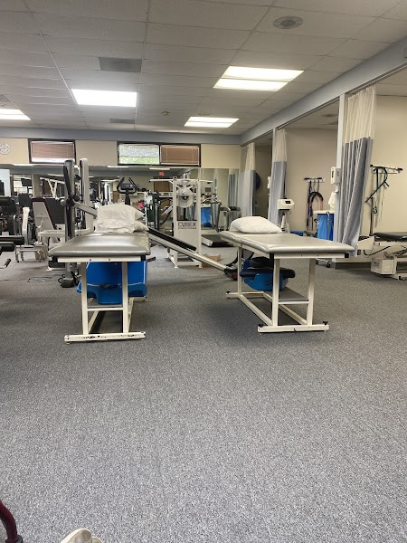 Sports Medicine and Rehabilitation Center at HCA Houston Southeast